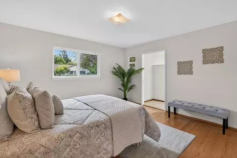 Bedroom - 13220 Franklin Ave, Mountain View, CA 94040 photo 1 of 6