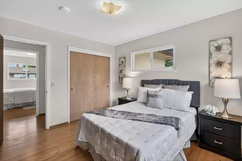 Bedroom - 13220 Franklin Ave, Mountain View, CA 94040 photo 4 of 6