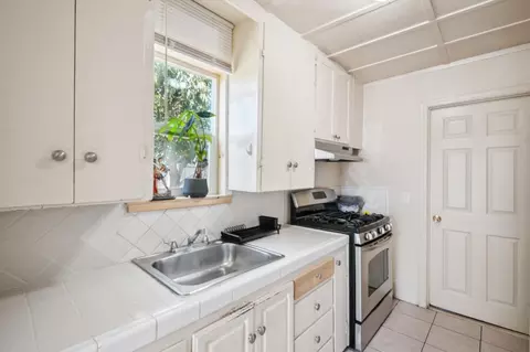 Kitchen - 1413 Wiren St, Salinas, CA 93905 photo 4 of 4
