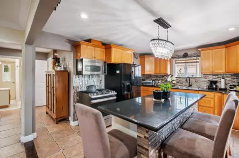 Kitchen - 1413 Wiren St, Salinas, CA 93905 photo 1 of 4