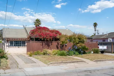 Exterior - 1413 Wiren St, Salinas, CA 93905 photo 2 of 9