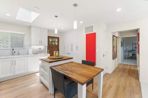 Kitchen - 181 Hacienda Carmel, Carmel Valley, CA 93923 photo 2 of 2