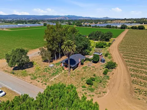 View/Area - 3115 Leavesley Rd, Gilroy, CA 95020 photo 4 of 21