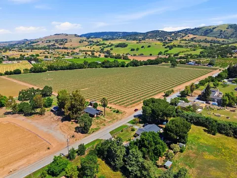 View/Area - 3115 Leavesley Rd, Gilroy, CA 95020 photo 6 of 21