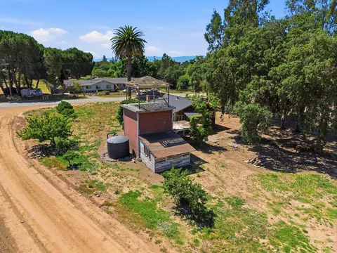 View/Area - 3115 Leavesley Rd, Gilroy, CA 95020 photo 5 of 21