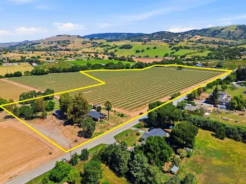 View/Area - 3115 Leavesley Rd, Gilroy, CA 95020 photo 2 of 21