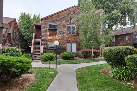 Exterior - 1555 Hecker Pass Rd E201, Gilroy, CA 95020 photo 4 of 6