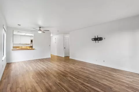 Living - 1555 Hecker Pass Rd E201, Gilroy, CA 95020 photo 3 of 3
