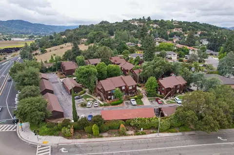 View/Area - 1555 Hecker Pass Rd E201, Gilroy, CA 95020 photo 2 of 5