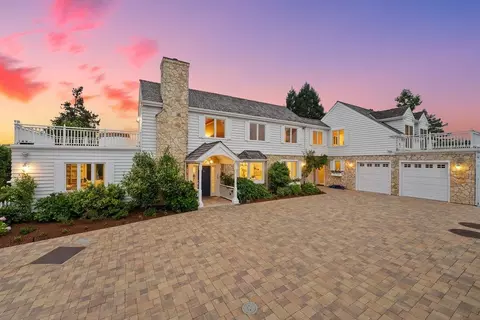 22 Hollins Dr, Santa Cruz, CA 95060