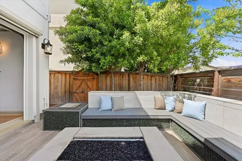 Exterior - 39502 Darner Dr, Newark, CA 94560 photo 9 of 13