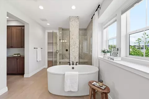 Bath - 39502 Darner Dr, Newark, CA 94560 photo 7 of 10