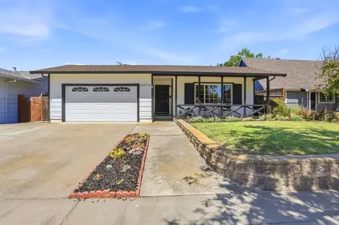 2076 Warmwood Ln, San Jose, CA 95132