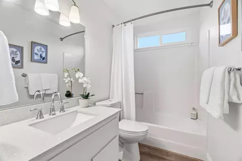 Bath - 297 Perch Way, Aptos, CA 95003 photo 1 of 3
