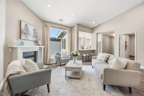 Living - 297 Perch Way, Aptos, CA 95003 photo 2 of 2