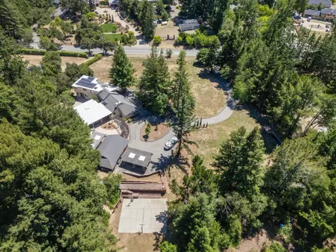 23457 Summit Rd, Los Gatos, CA 95033