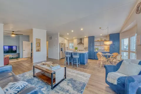 700 Briggs Ave 83, Pacific Grove, CA 93950