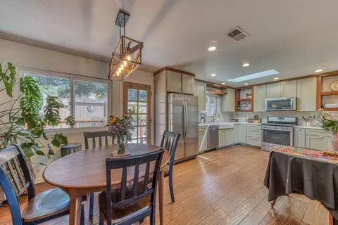 Dining - 19085 Marjorie Rd, Salinas, CA 93907 photo 1 of 3