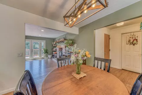 Dining - 19085 Marjorie Rd, Salinas, CA 93907 photo 2 of 3