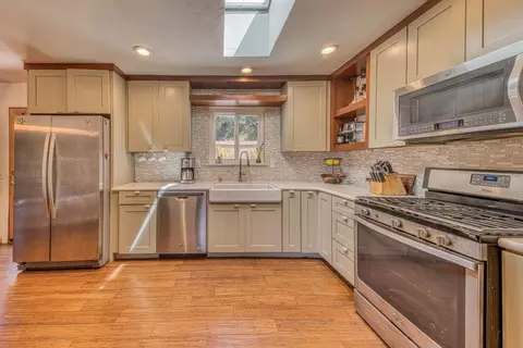 19085 Marjorie Rd, Salinas, CA 93907