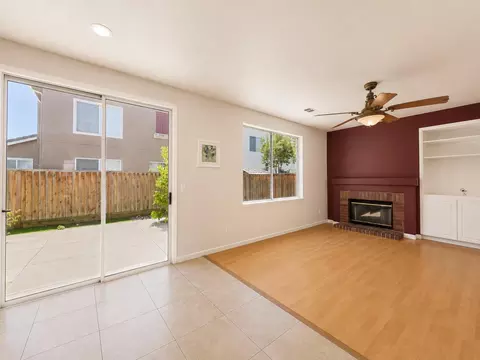 Living - 73 Images Cir, Milpitas, CA 95035 photo 7 of 9
