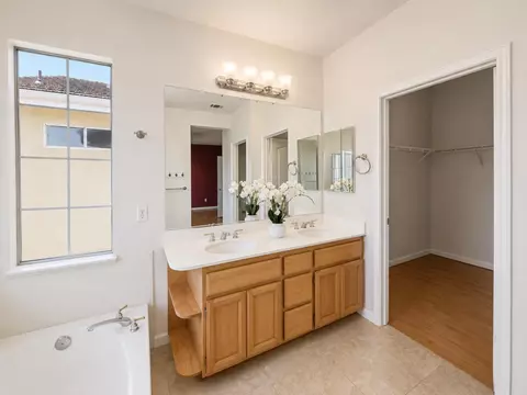 Bath - 73 Images Cir, Milpitas, CA 95035 photo 7 of 9