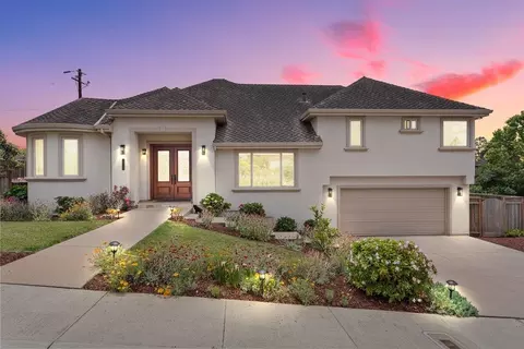 13140 Heritage Cir, Royal Oaks, CA 95076