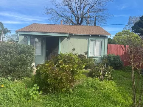 322 Poplar Ave, Manteca, CA 95336