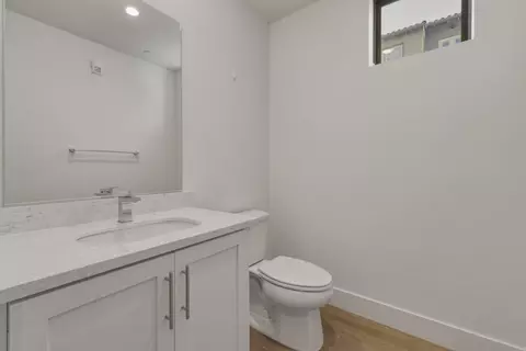 Bath - 1235 Verano Rd, Mountain View, CA 94043 photo 1 of 6