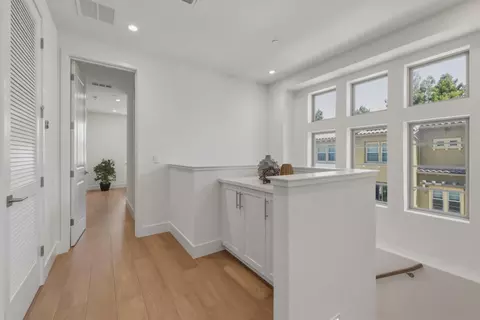Entry Way - 1235 Verano Rd, Mountain View, CA 94043 photo 6 of 7