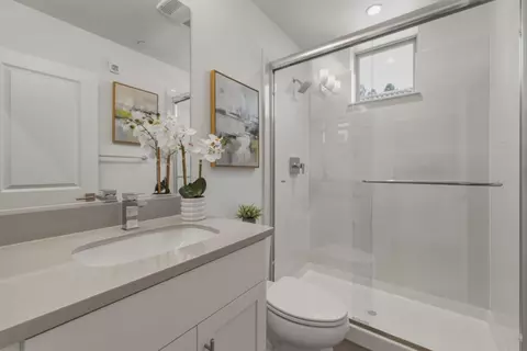 Bath - 1235 Verano Rd, Mountain View, CA 94043 photo 2 of 6