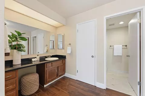 Bath - 1166 Capri Dr, Campbell, CA 95008 photo 2 of 4