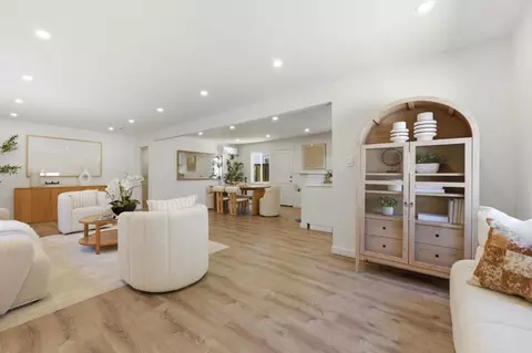 150 Middlefield Rd, Palo Alto, CA 94301