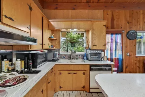 Kitchen - 110 Rutherford Ct, Aptos, CA 95003 photo 4 of 4