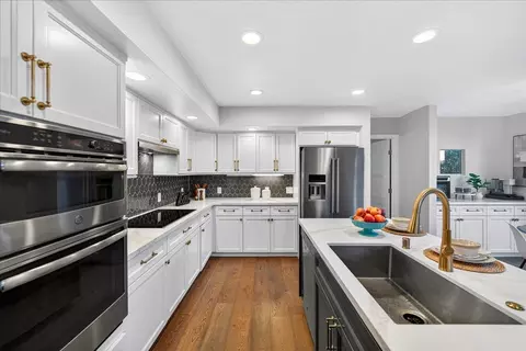 Kitchen - 100 Sleeper Ave, Mountain View, CA 94040 photo 2 of 5
