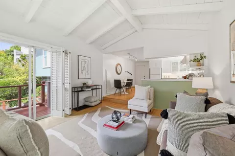 Living - 68 El Bonito Way, Millbrae, CA 94030 photo 2 of 4