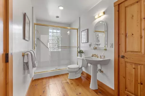 Bath - 232 Aptos Beach Dr, Aptos, CA 95003 photo 2 of 2