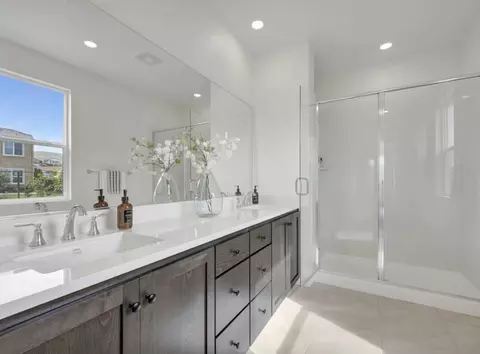 Bath - 8600 Rockaway Dr, Vallejo, CA 94591 photo 1 of 1