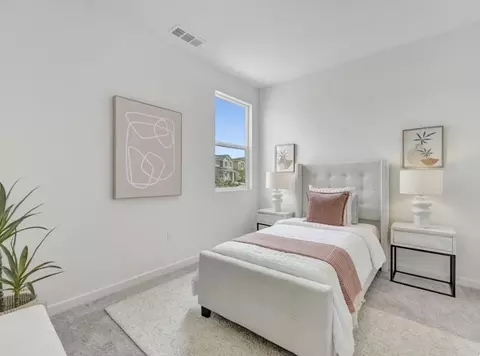 Bedroom - 8600 Rockaway Dr, Vallejo, CA 94591 photo 4 of 4