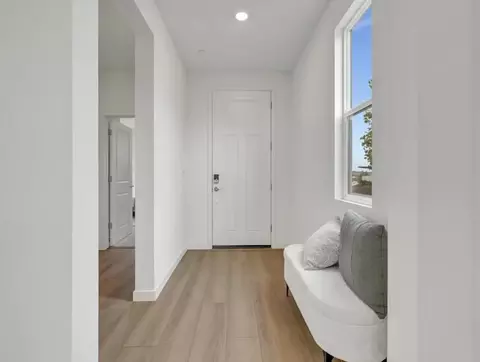 Entry Way - 8600 Rockaway Dr, Vallejo, CA 94591 photo 1 of 4