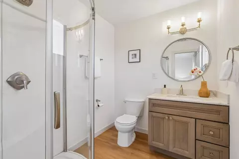 Bath - 7595 Braidburn Ave, Newark, CA 94560 photo 2 of 2