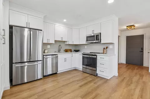 Kitchen - 7595 Braidburn Ave, Newark, CA 94560 photo 1 of 2