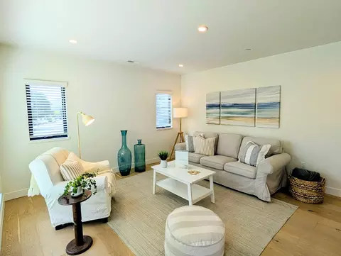 Living - 101 Darlington Ln, Soquel, CA 95073 photo 3 of 3