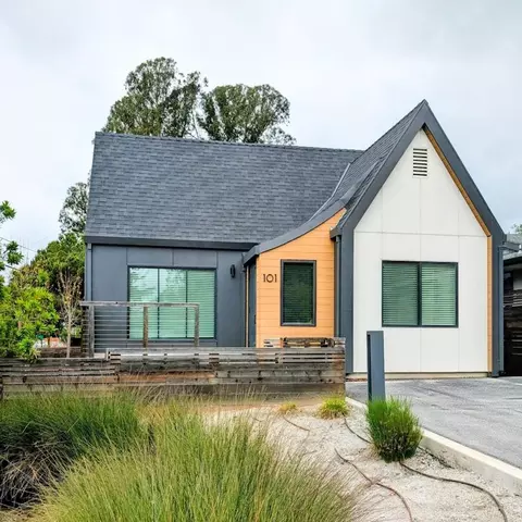 101 Darlington Ln, Soquel, CA 95073