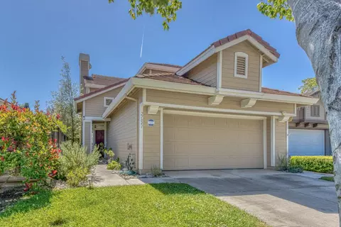 21041 Country Park Rd, Salinas, CA 93908