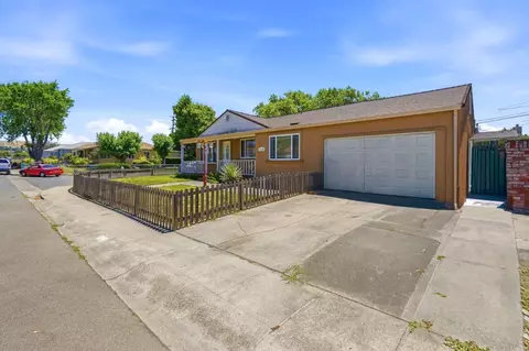 Exterior - 2115 Teakwood St, Vallejo, CA 94591 photo 1 of 10