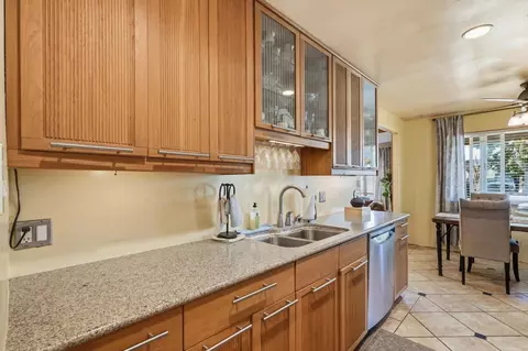 Kitchen - 2115 Teakwood St, Vallejo, CA 94591 photo 3 of 4