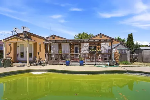 Exterior - 2115 Teakwood St, Vallejo, CA 94591 photo 8 of 10