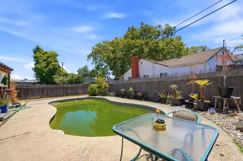 Exterior - 2115 Teakwood St, Vallejo, CA 94591 photo 5 of 10