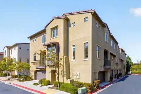 535 Holthouse Ter, Sunnyvale, CA 94087